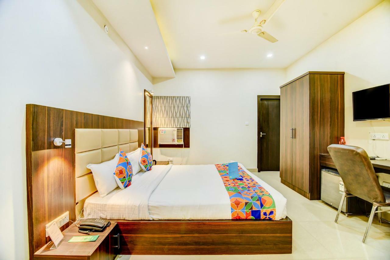 Fabhotel Solitaire Inn Kanpur Exterior photo