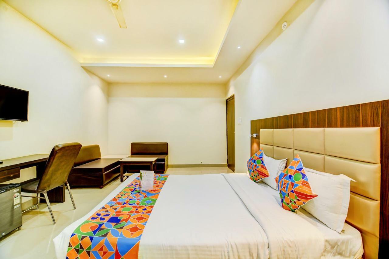 Fabhotel Solitaire Inn Kanpur Exterior photo