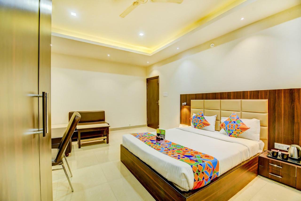 Fabhotel Solitaire Inn Kanpur Exterior photo