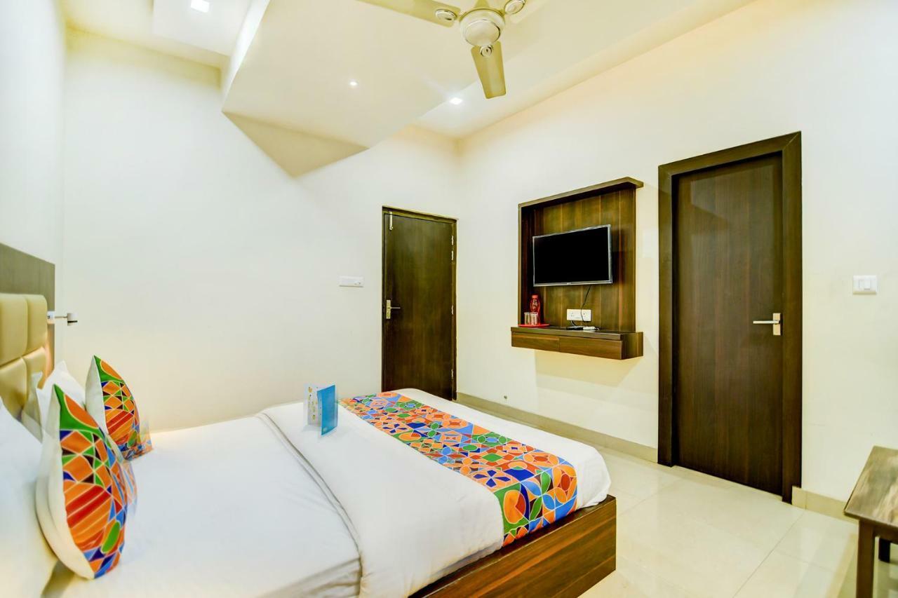 Fabhotel Solitaire Inn Kanpur Exterior photo