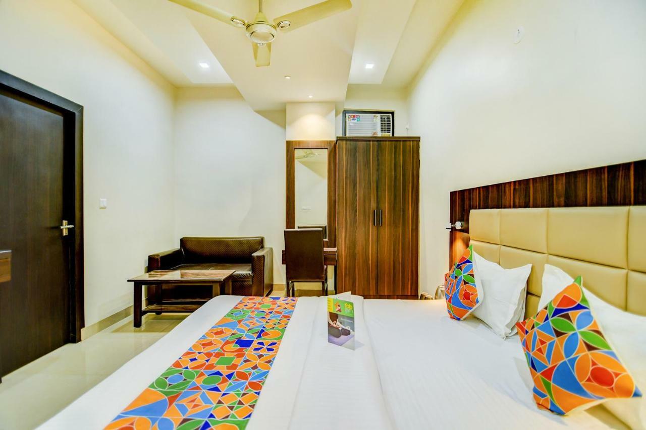Fabhotel Solitaire Inn Kanpur Exterior photo